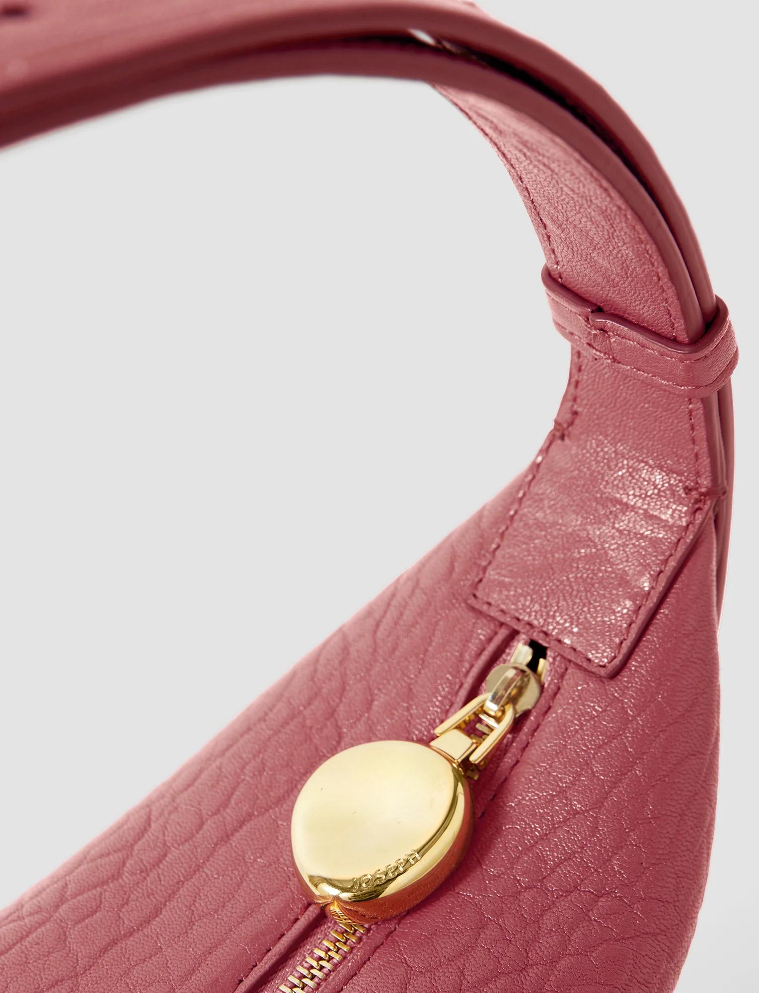 Bean Pebble Leather Bag - Image 4