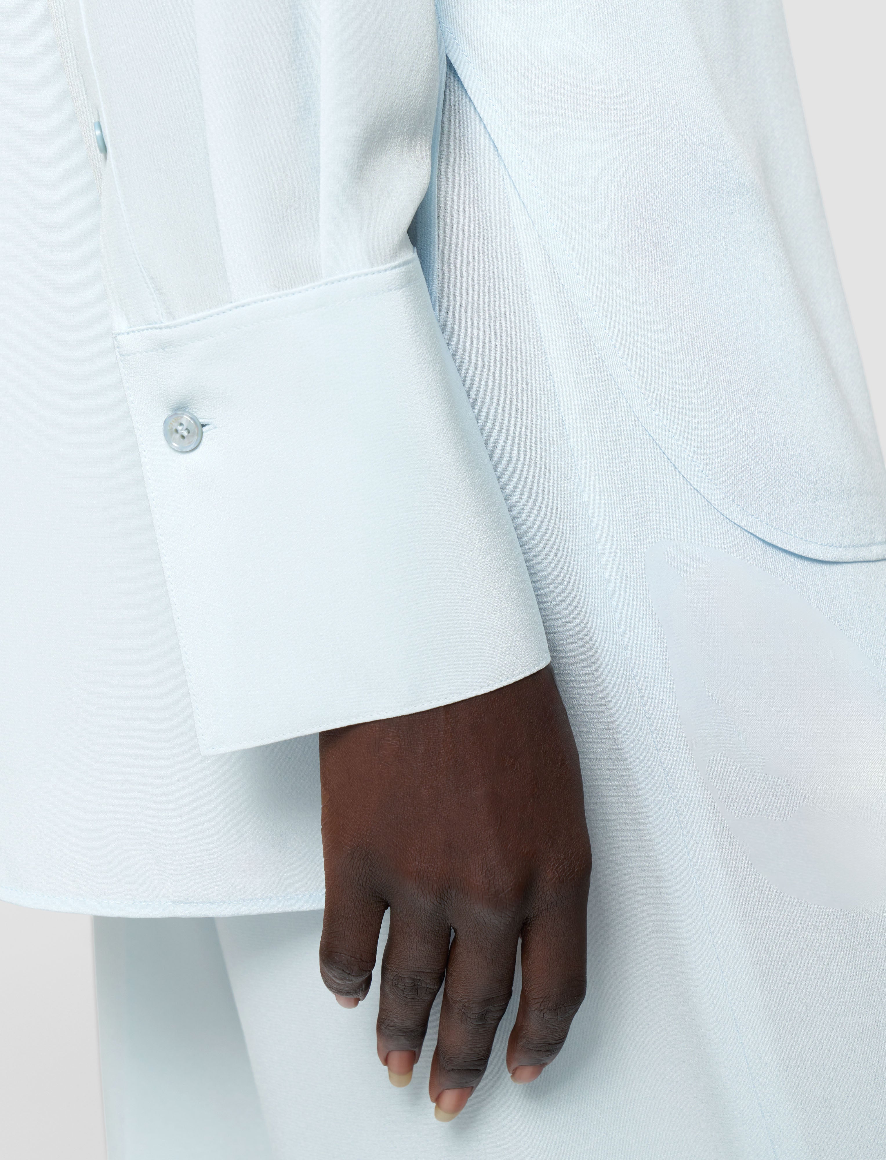 Bold Crepe de Soie Silk Blouse - Image 5