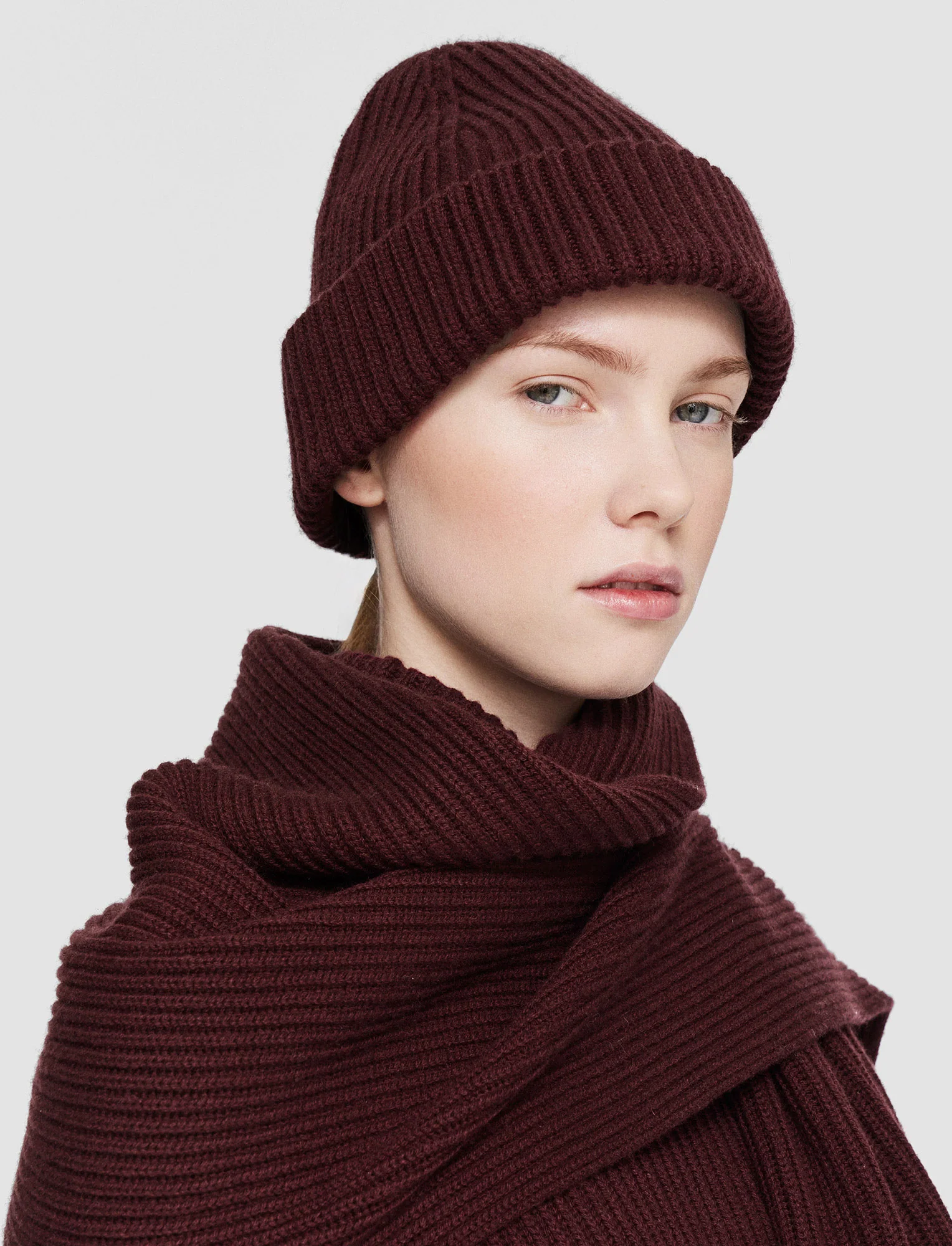 Light Cardigan Stitch Scarf - Image 4