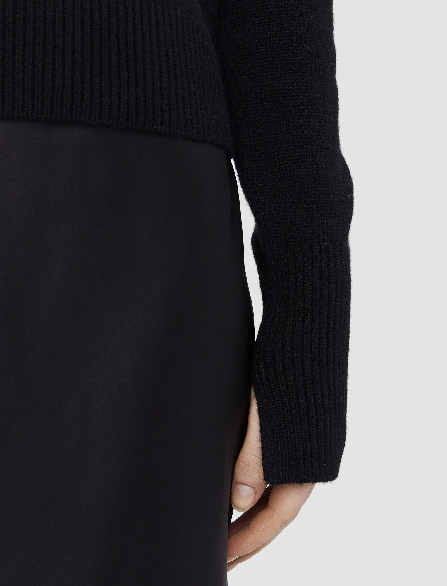 Pure Cashmere V Neck Jumper - Image 6